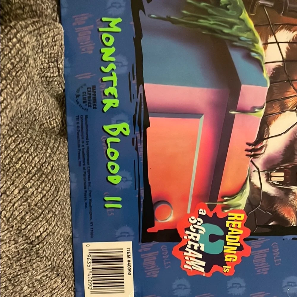 Vintage Unpunched 90’s Goosebumps School Folder 'Monster Blood II' Like New!